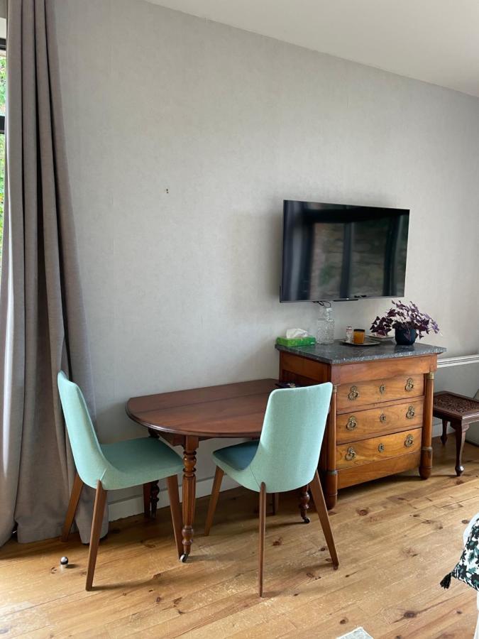 Maison La Tour Динан Экстерьер фото