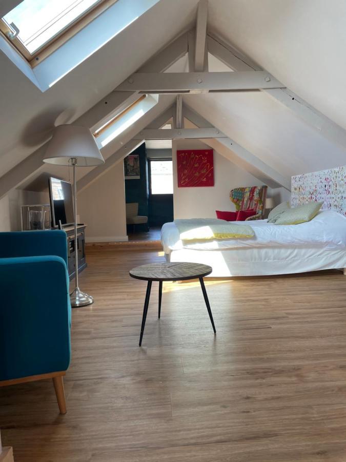 Maison La Tour Динан Экстерьер фото